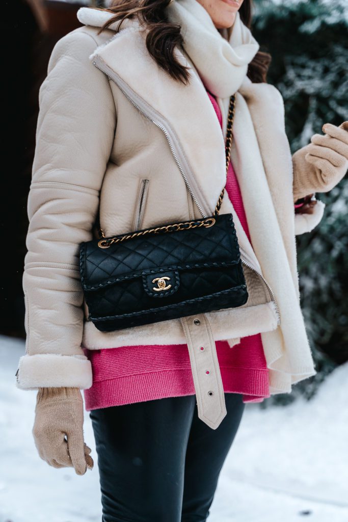How to wear a Chanel flap bag#chanel #chanelbag #singleflap #fyp